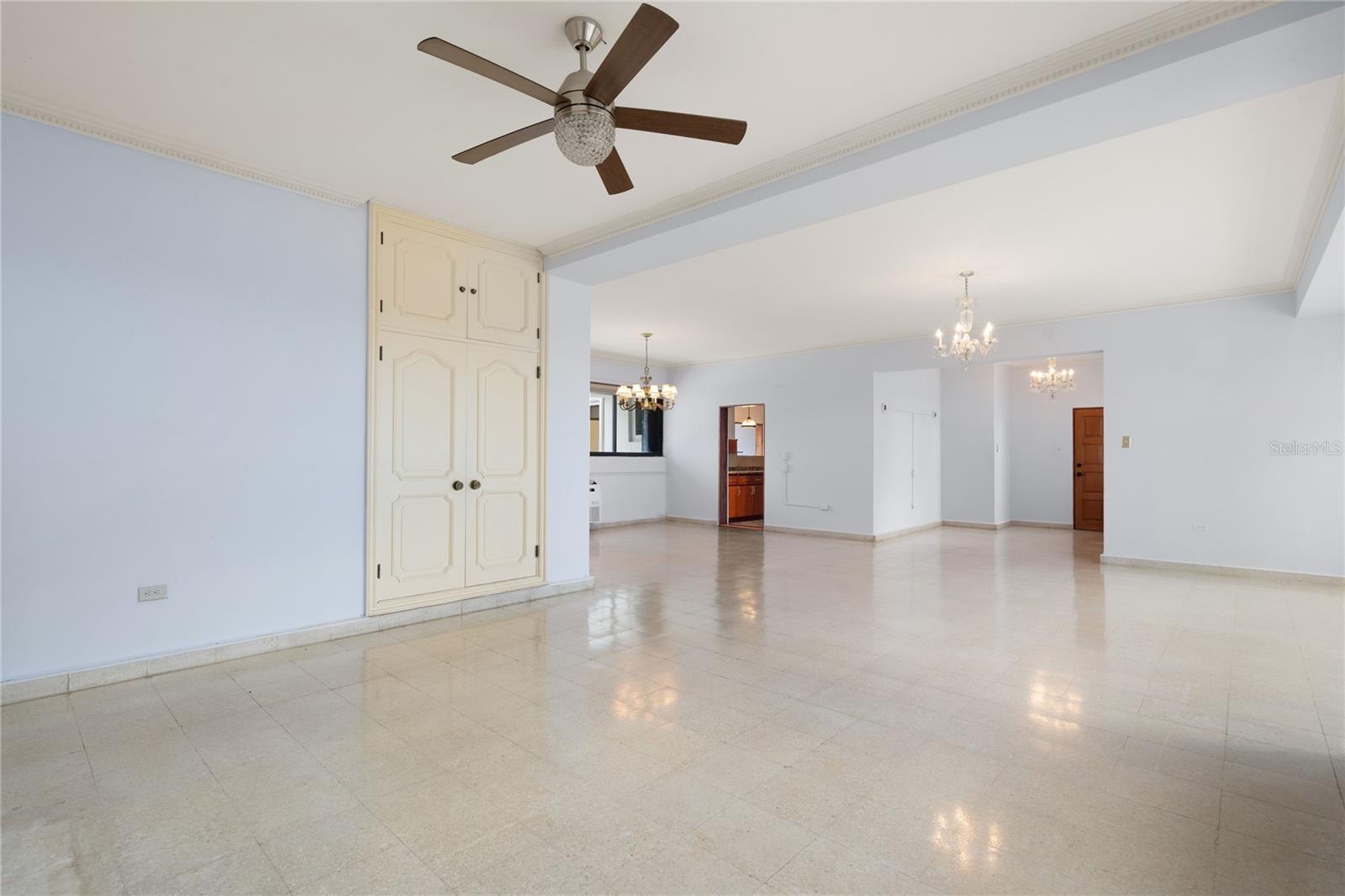 KING'S TERRACE - Residential