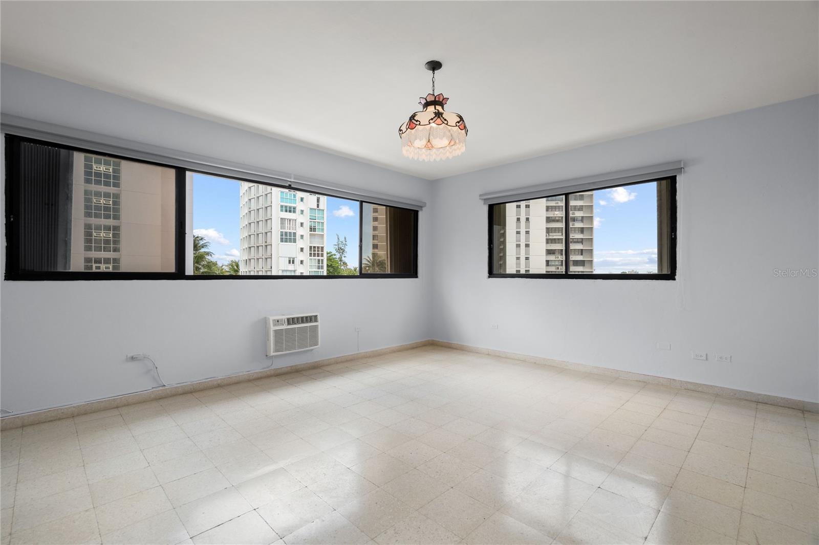 KING'S TERRACE - Residential
