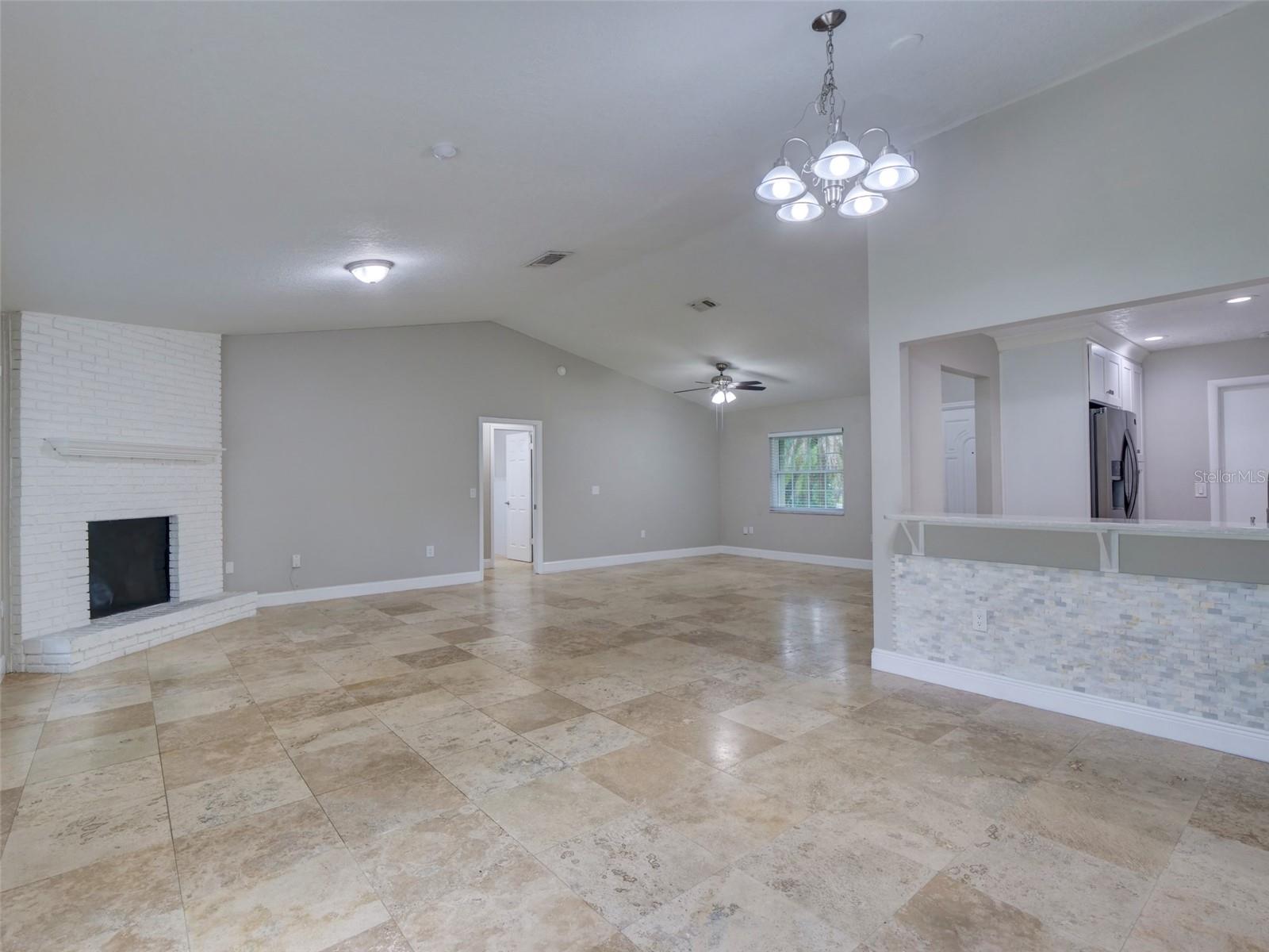 COUNTRY CREEK THE TRAILS AT - Residential Lease