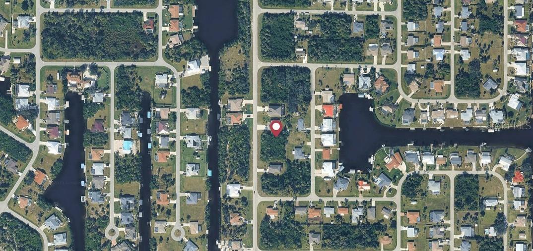 PORT PORT CHARLOTTE SEC 37 - Land