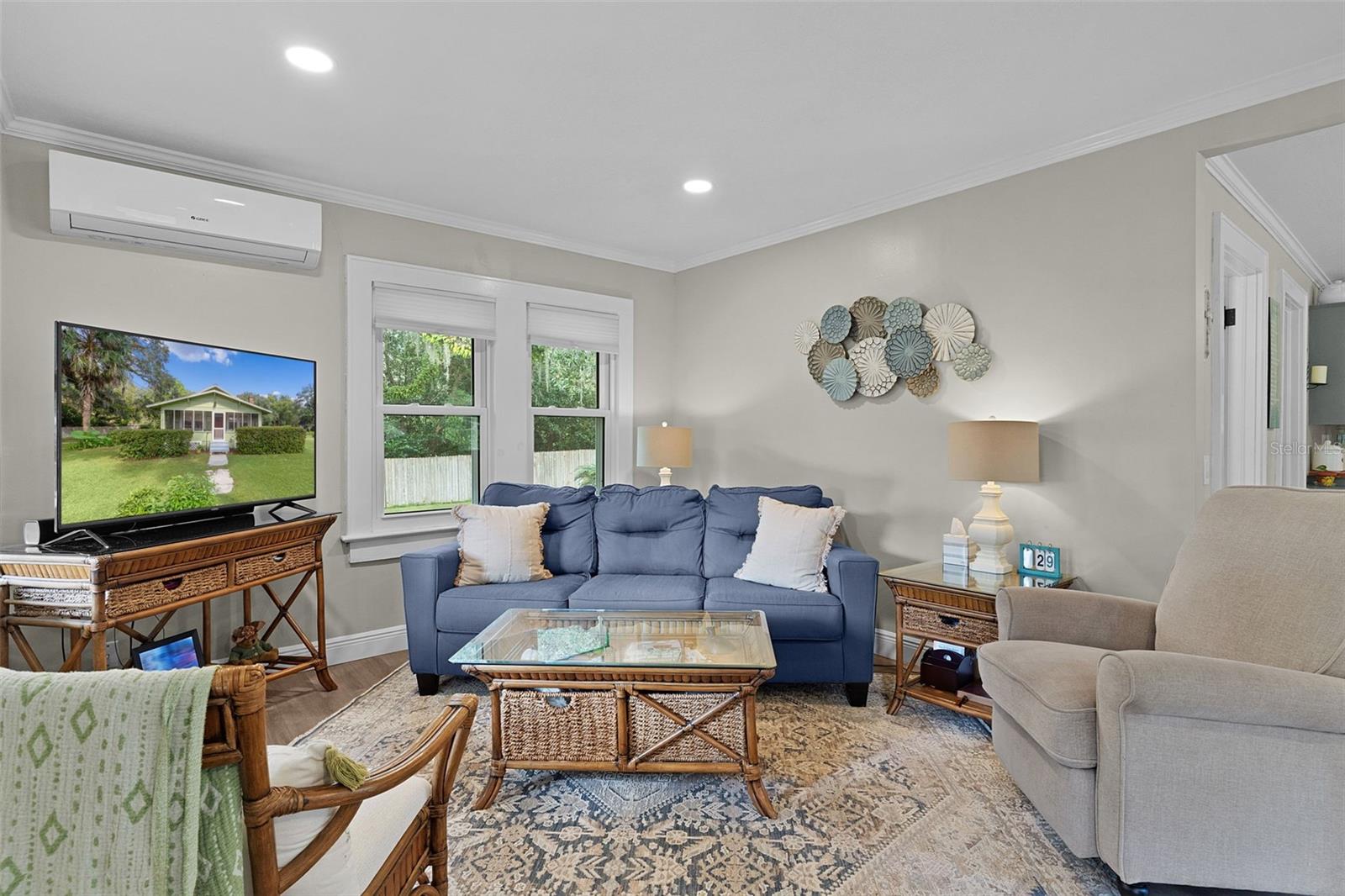 LADY LAKE HUEYS - Residential