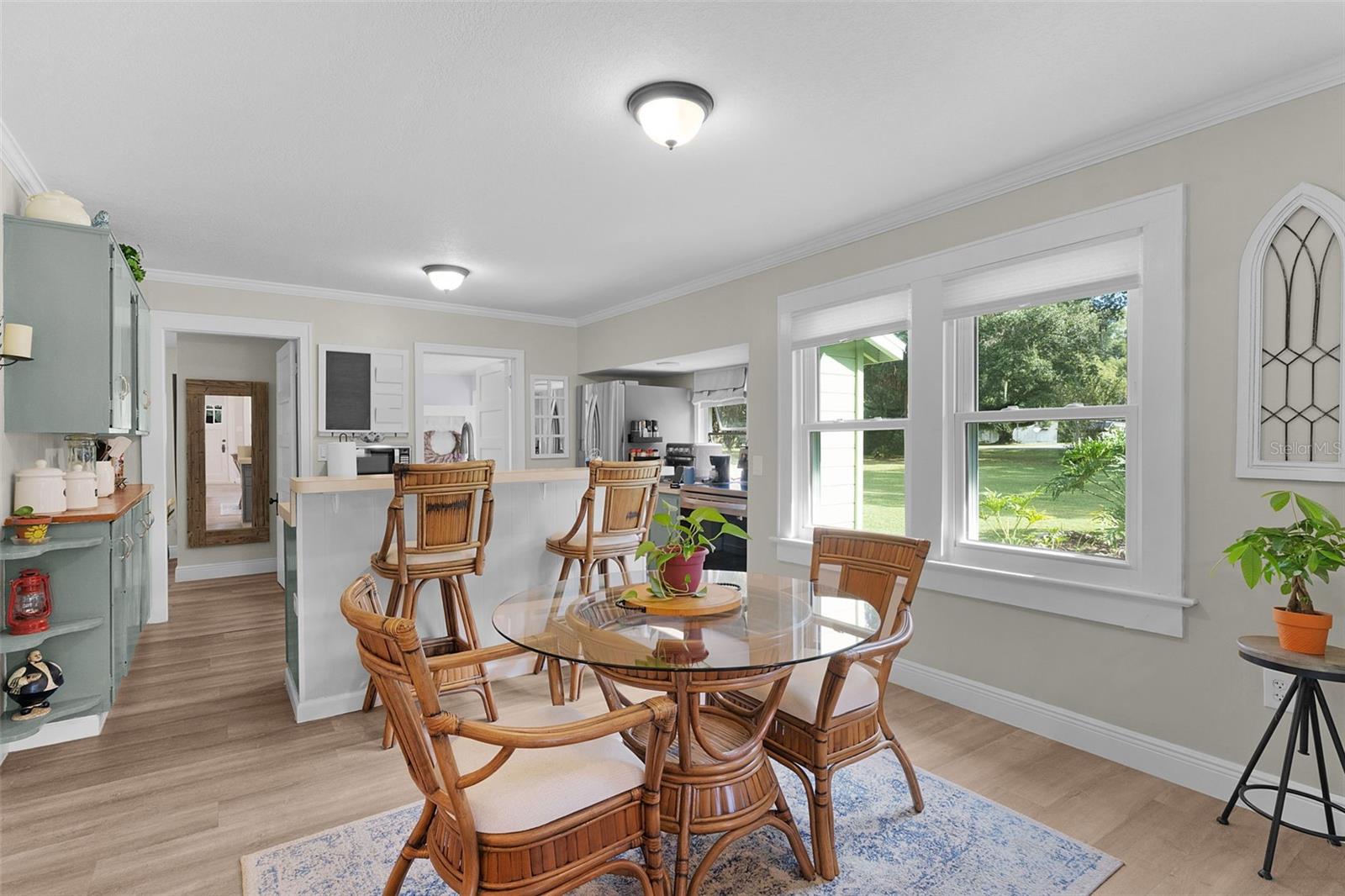 LADY LAKE HUEYS - Residential