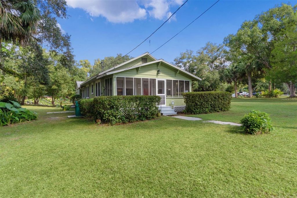 Photo of 111 E Mcclendon Street, Lady Lake, FL 32159 (MLS # G5103982)