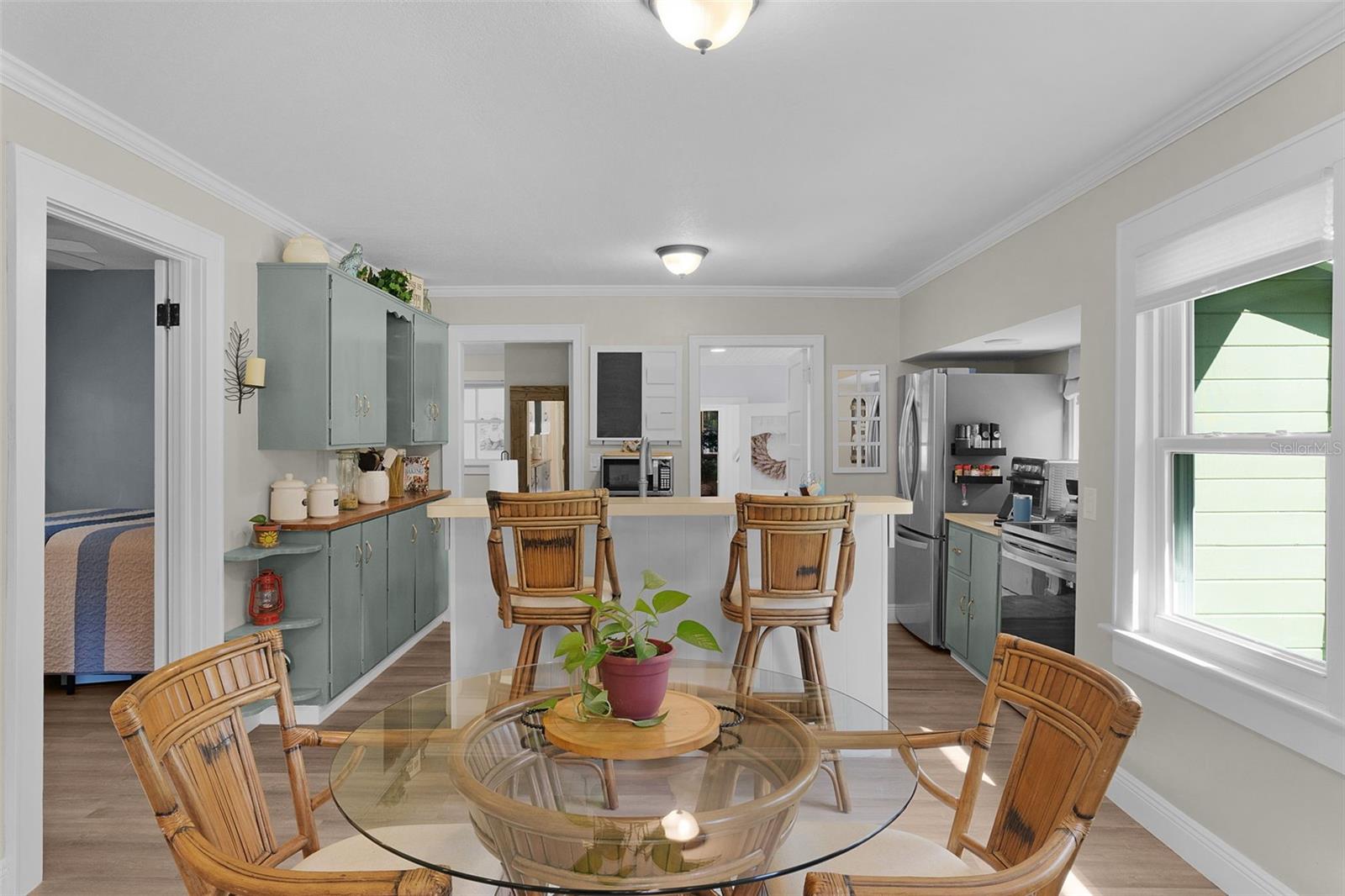 LADY LAKE HUEYS - Residential