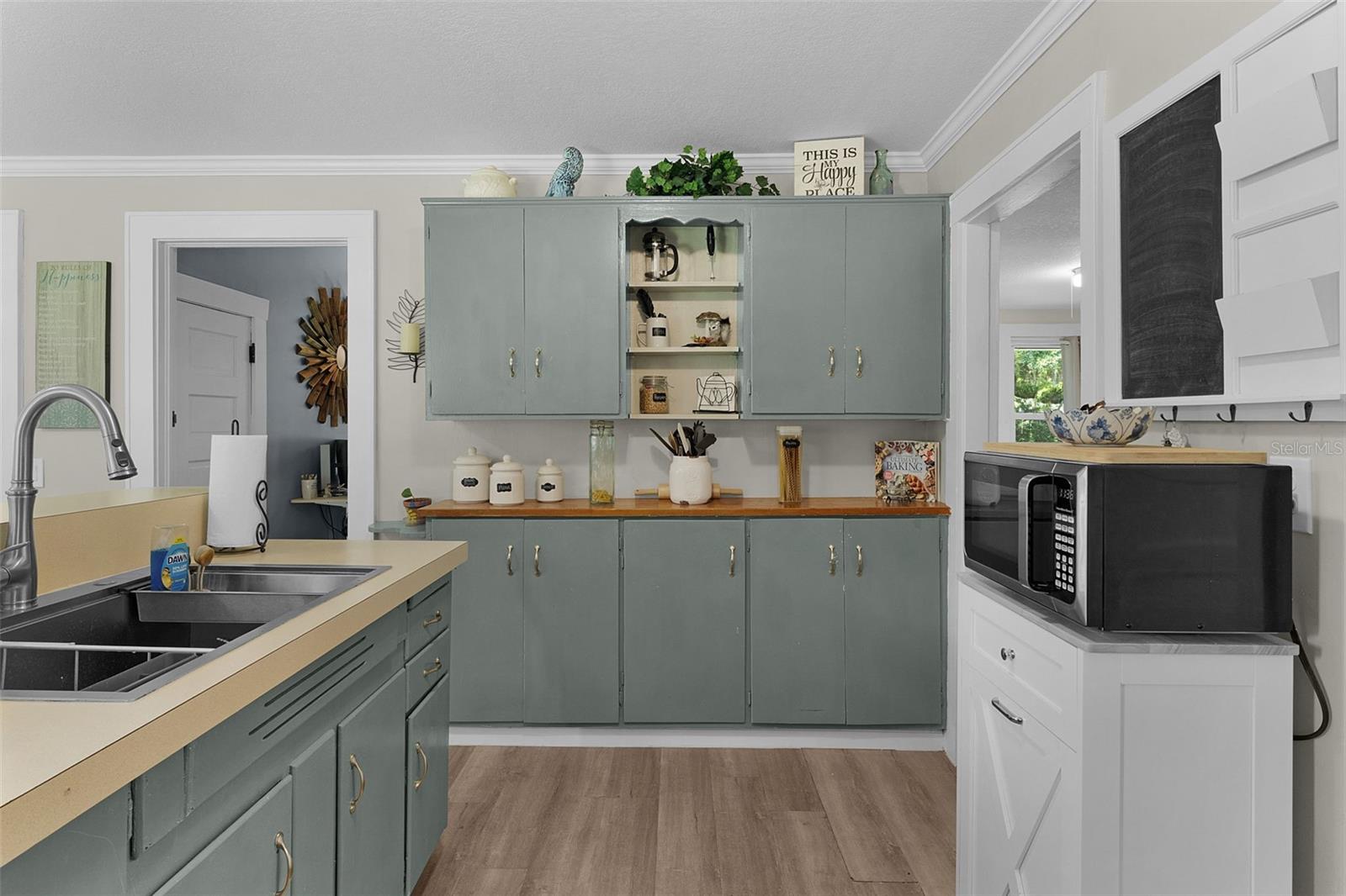 LADY LAKE HUEYS - Residential