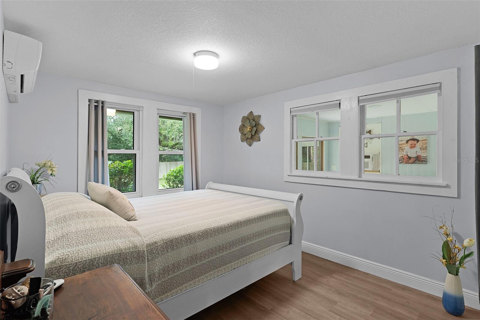 LADY LAKE HUEYS - Residential