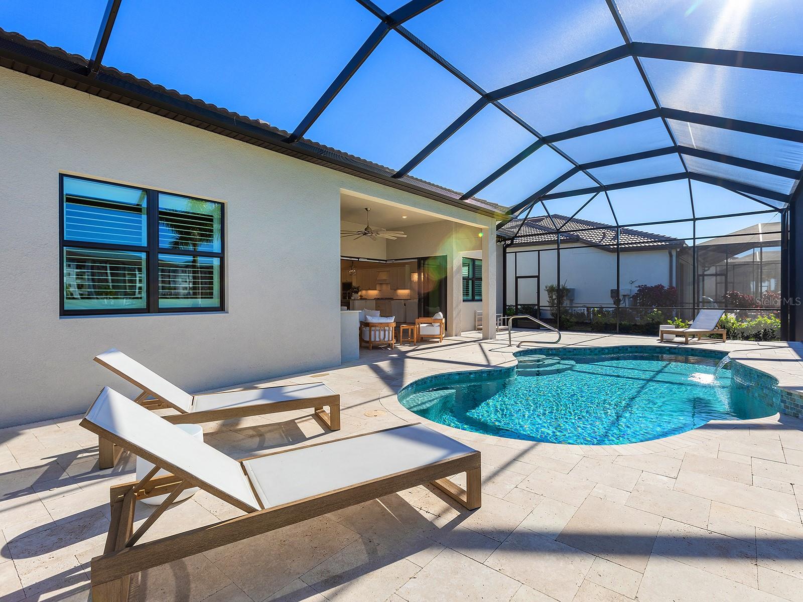 SHOREVIEW AT LAKEWOOD RANCH WATERSIDE - Residential