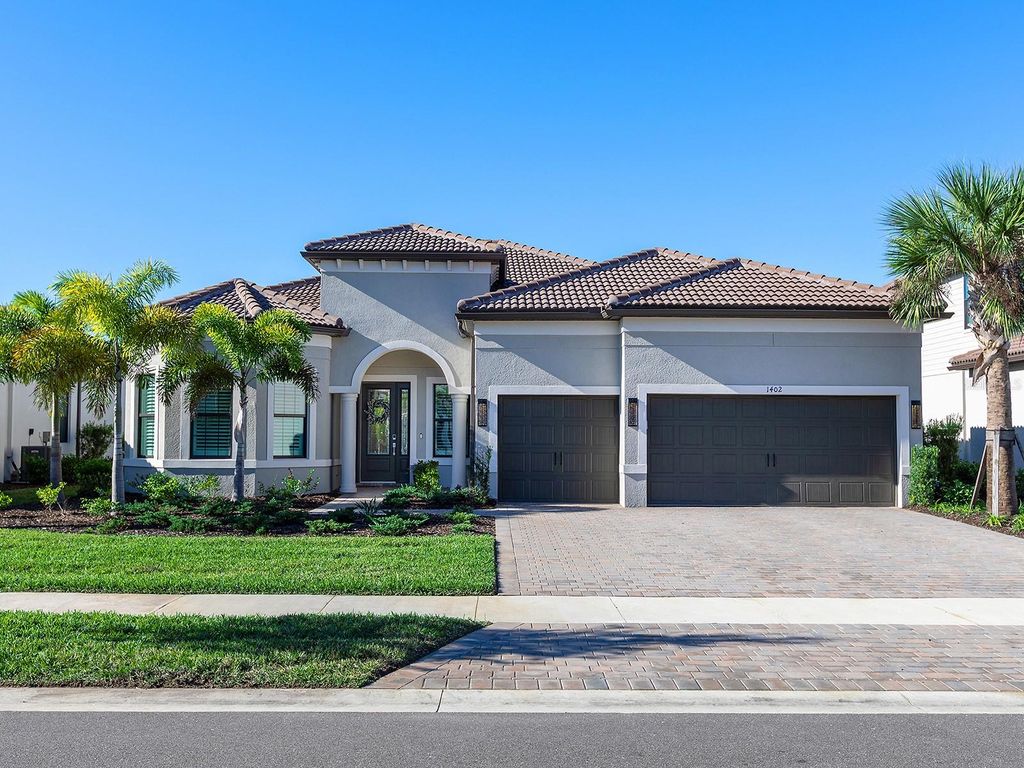 Photo of 1402 Sailview Place, Sarasota, FL 34240 (MLS # A4679393)