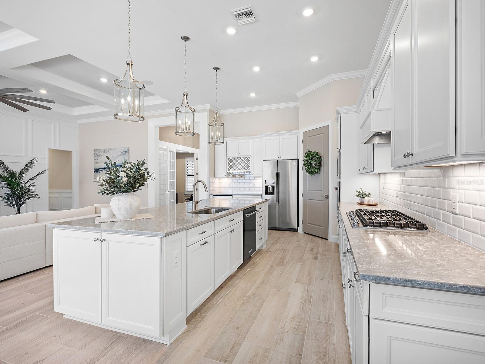 SHOREVIEW AT LAKEWOOD RANCH WATERSIDE - Residential