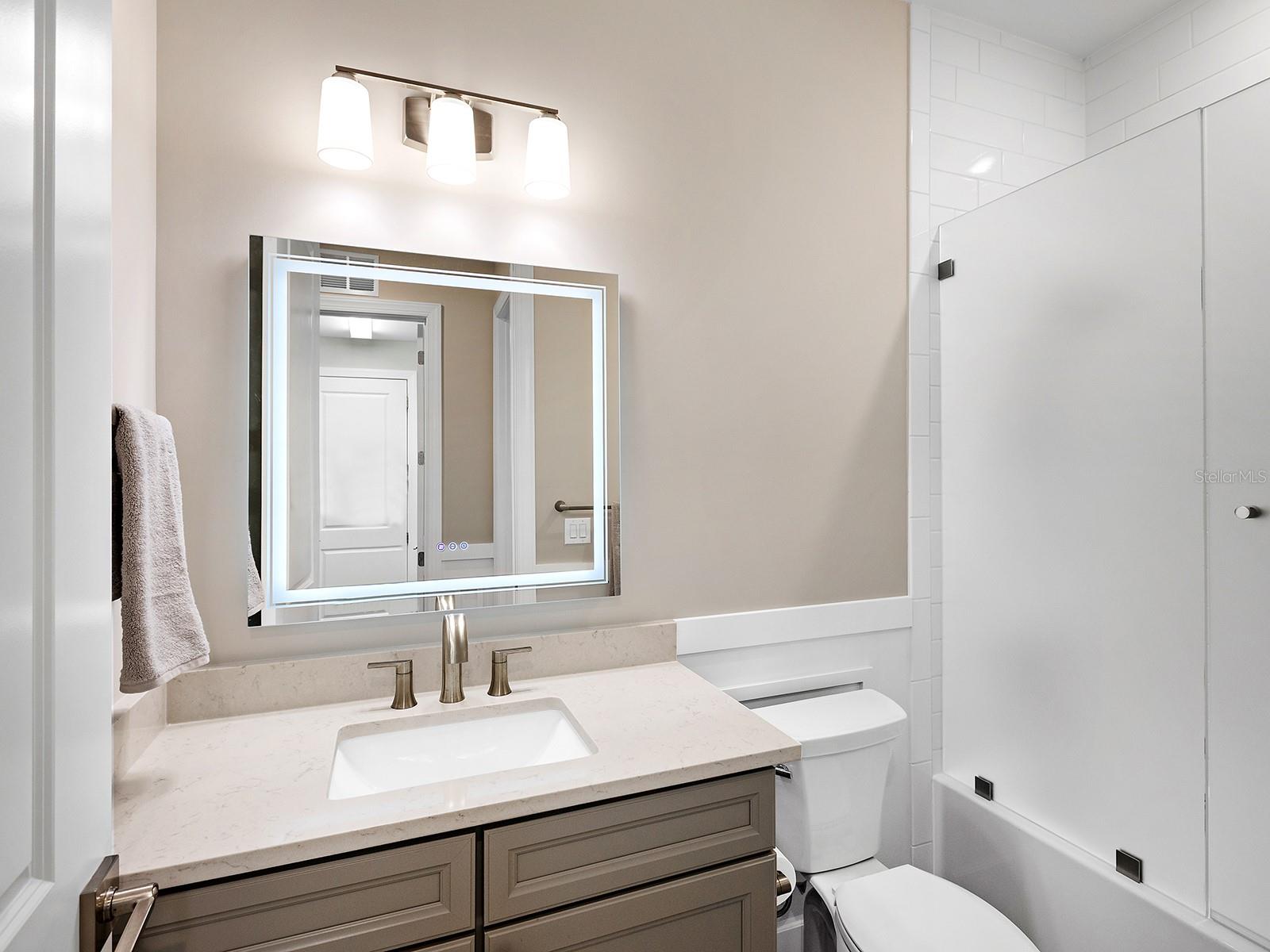 SHOREVIEW AT LAKEWOOD RANCH WATERSIDE - Residential