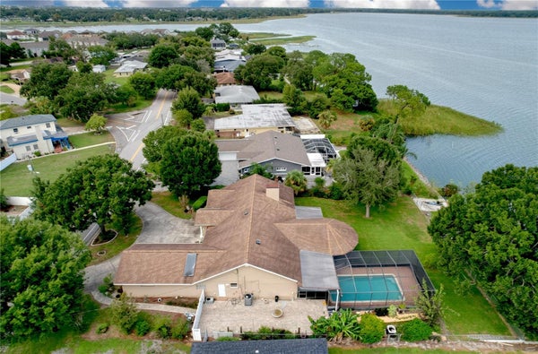 1348 EDGEWATER BEACH DR, LAKELAND, FL 33805 - Image eeaabf246e98c7654c858e8d2f56d1f0/3449122319