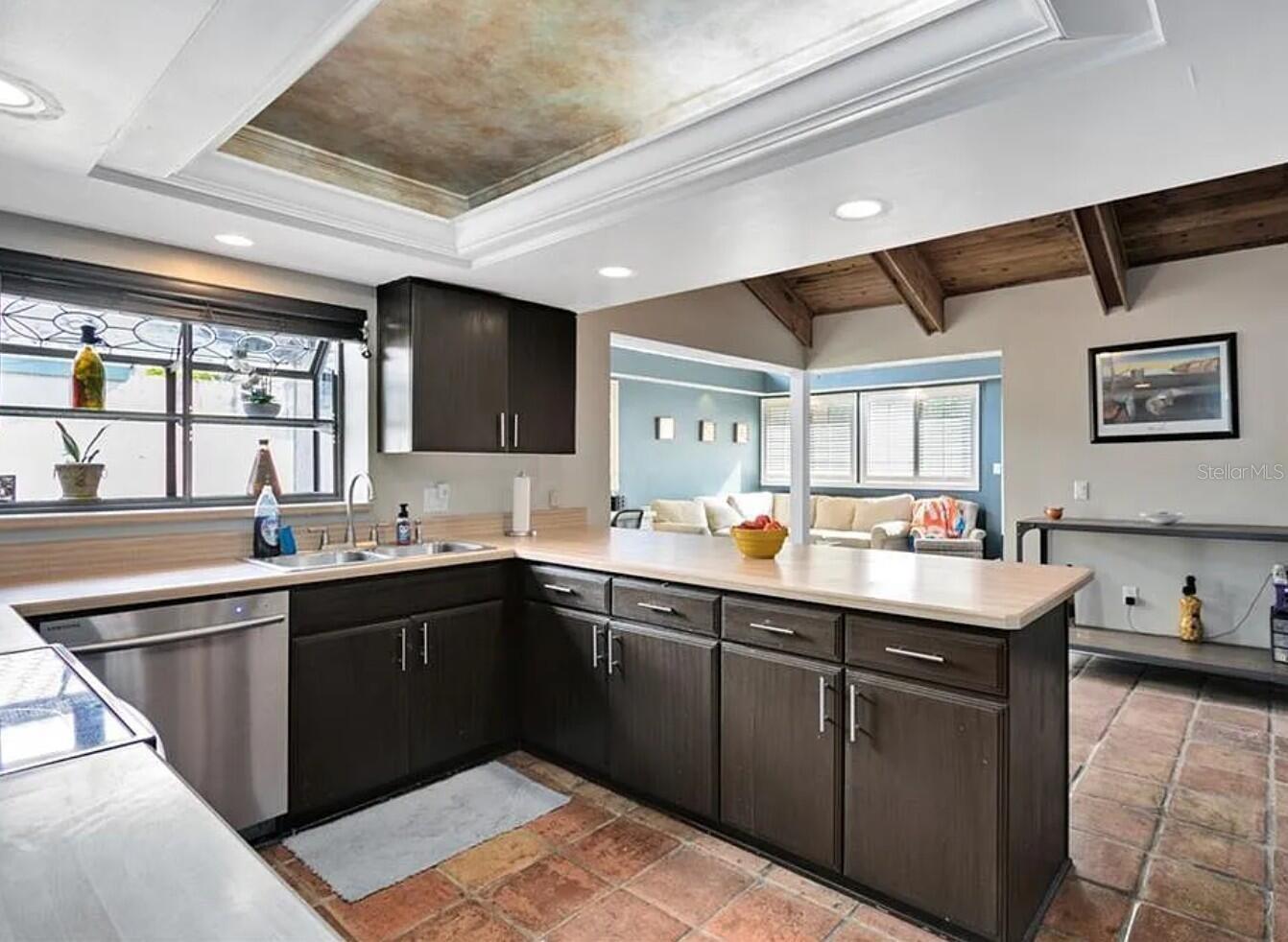 GOLF RESORT VILLAS CONDO - Residential