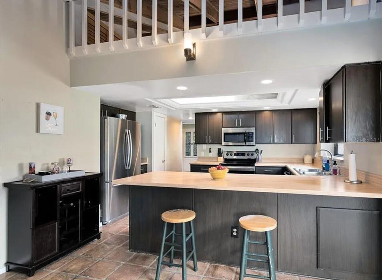GOLF RESORT VILLAS CONDO - Residential