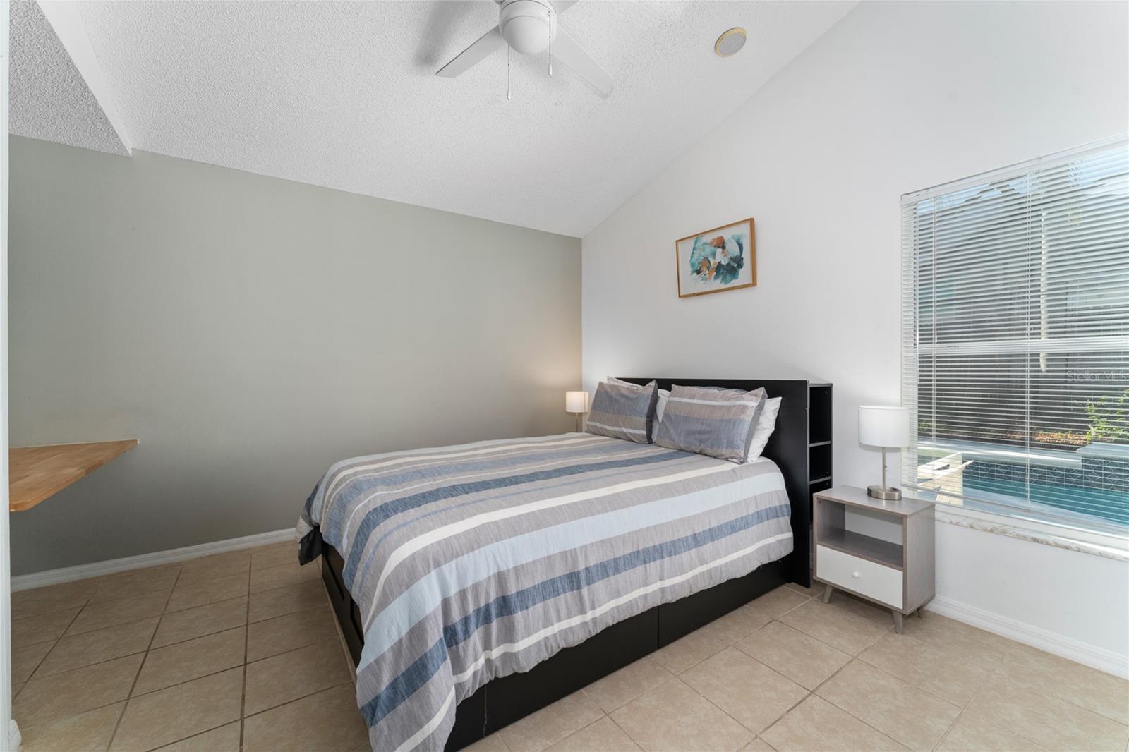 DAVENPORT LAKES PH O1 - Residential Lease