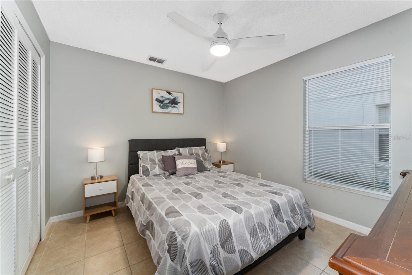 DAVENPORT LAKES PH O1 - Residential Lease