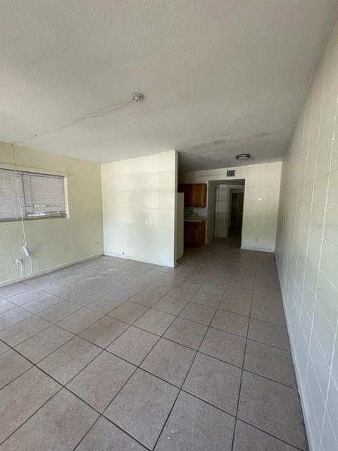 Duplex in ORLANDO FL 2038 LONG STREET 31.jpg