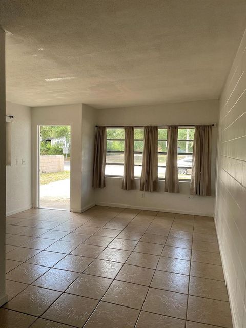 Duplex in ORLANDO FL 2038 LONG STREET 13.jpg