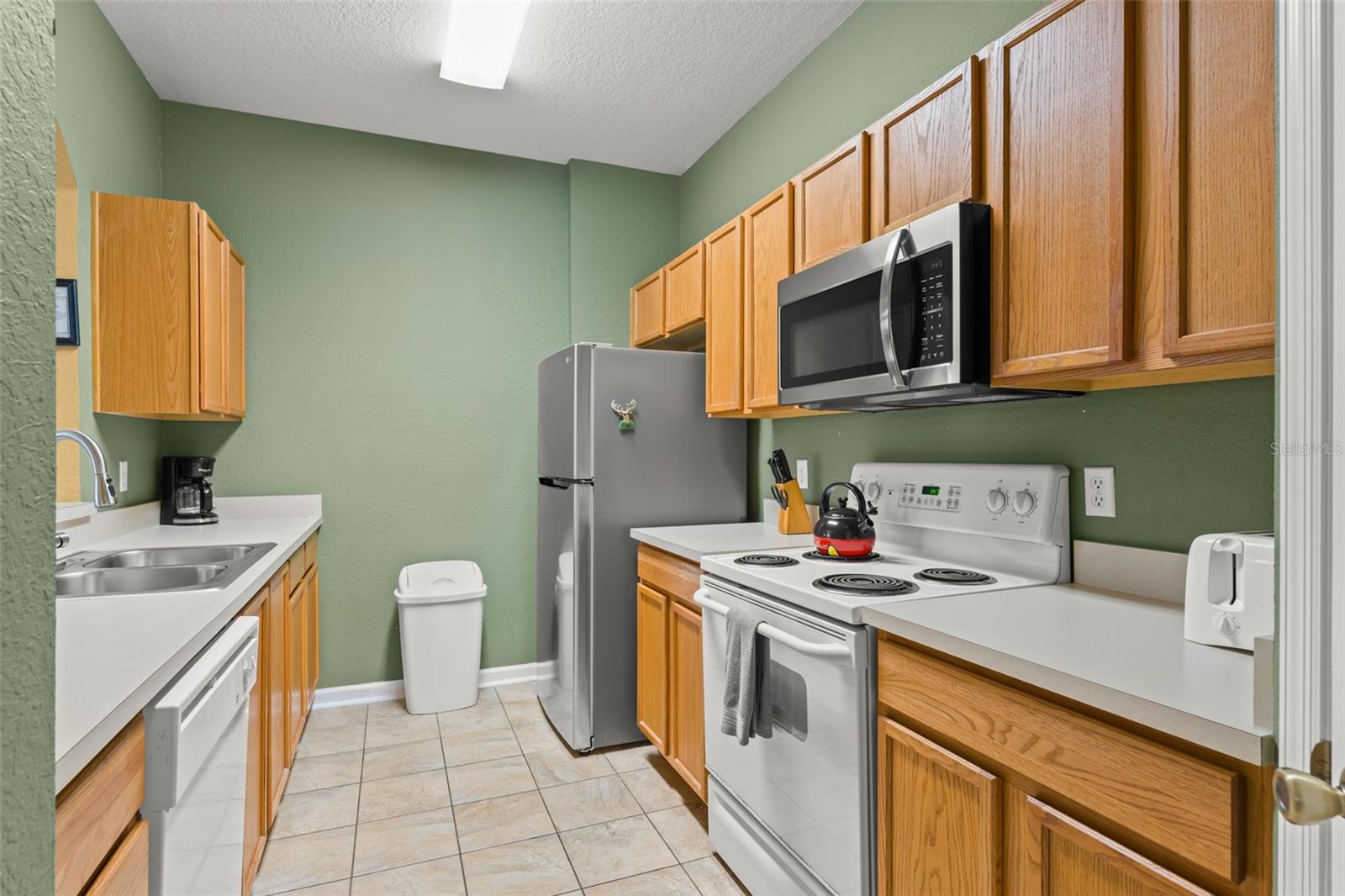 VENTURA AT WINDSOR HILLS CONDO PH 5 - Residential