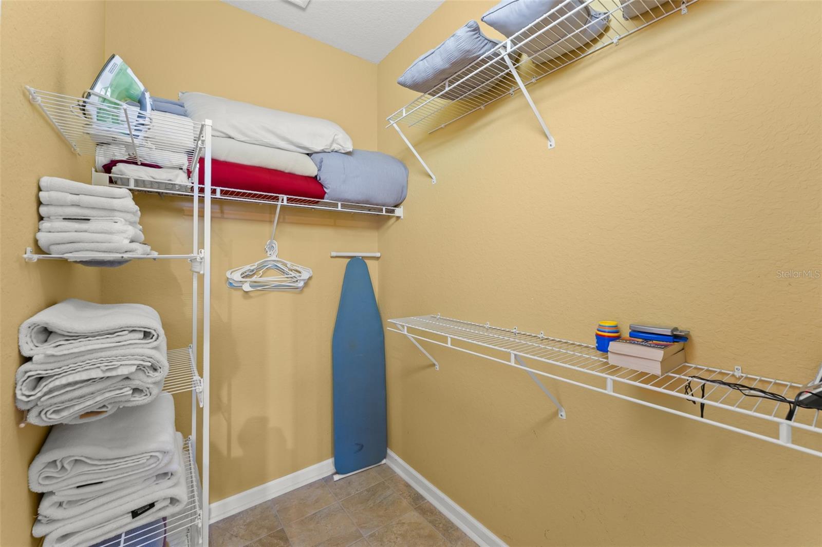 VENTURA AT WINDSOR HILLS CONDO PH 5 - Residential