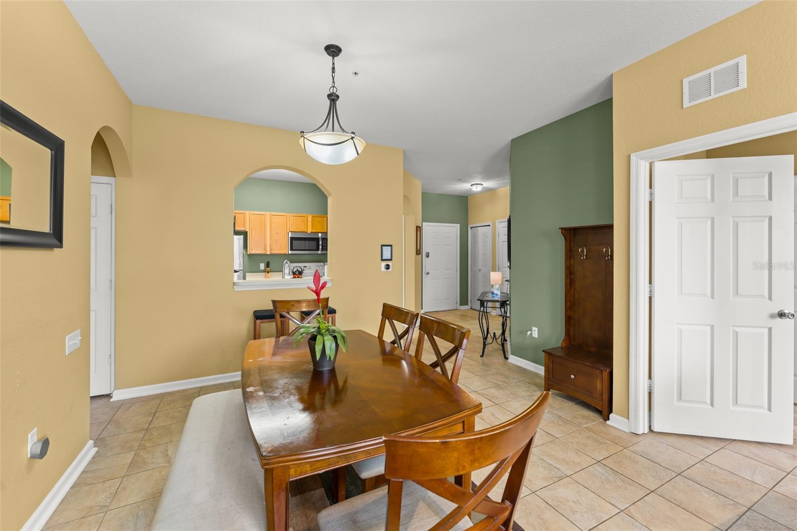 VENTURA AT WINDSOR HILLS CONDO PH 5 - Residential