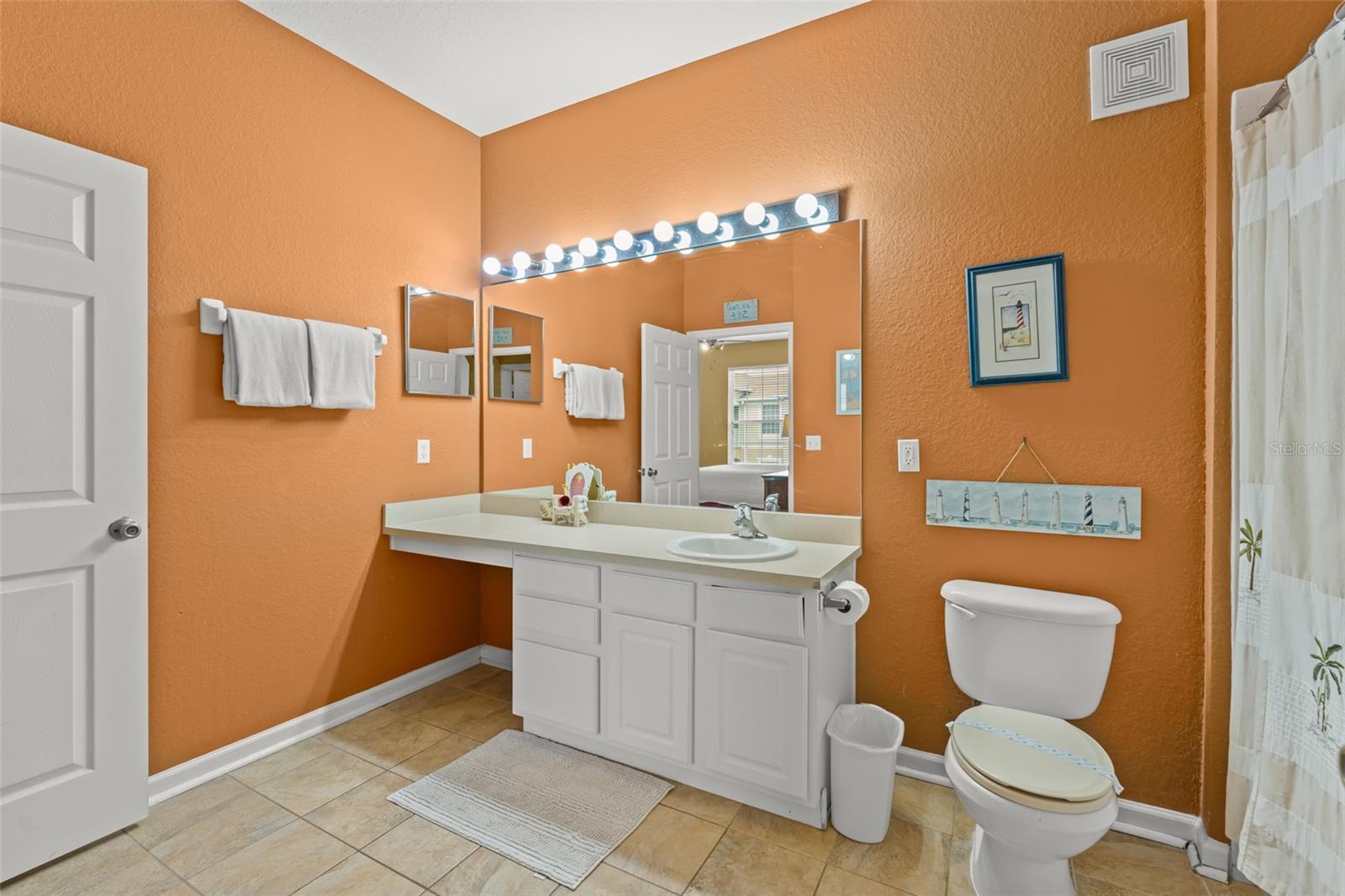 VENTURA AT WINDSOR HILLS CONDO PH 5 - Residential