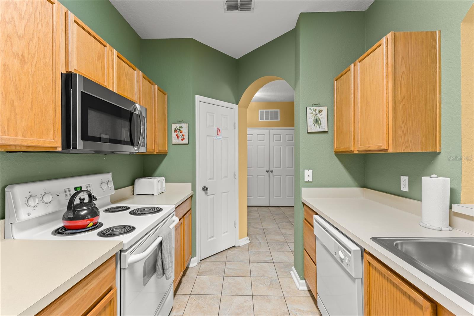 VENTURA AT WINDSOR HILLS CONDO PH 5 - Residential