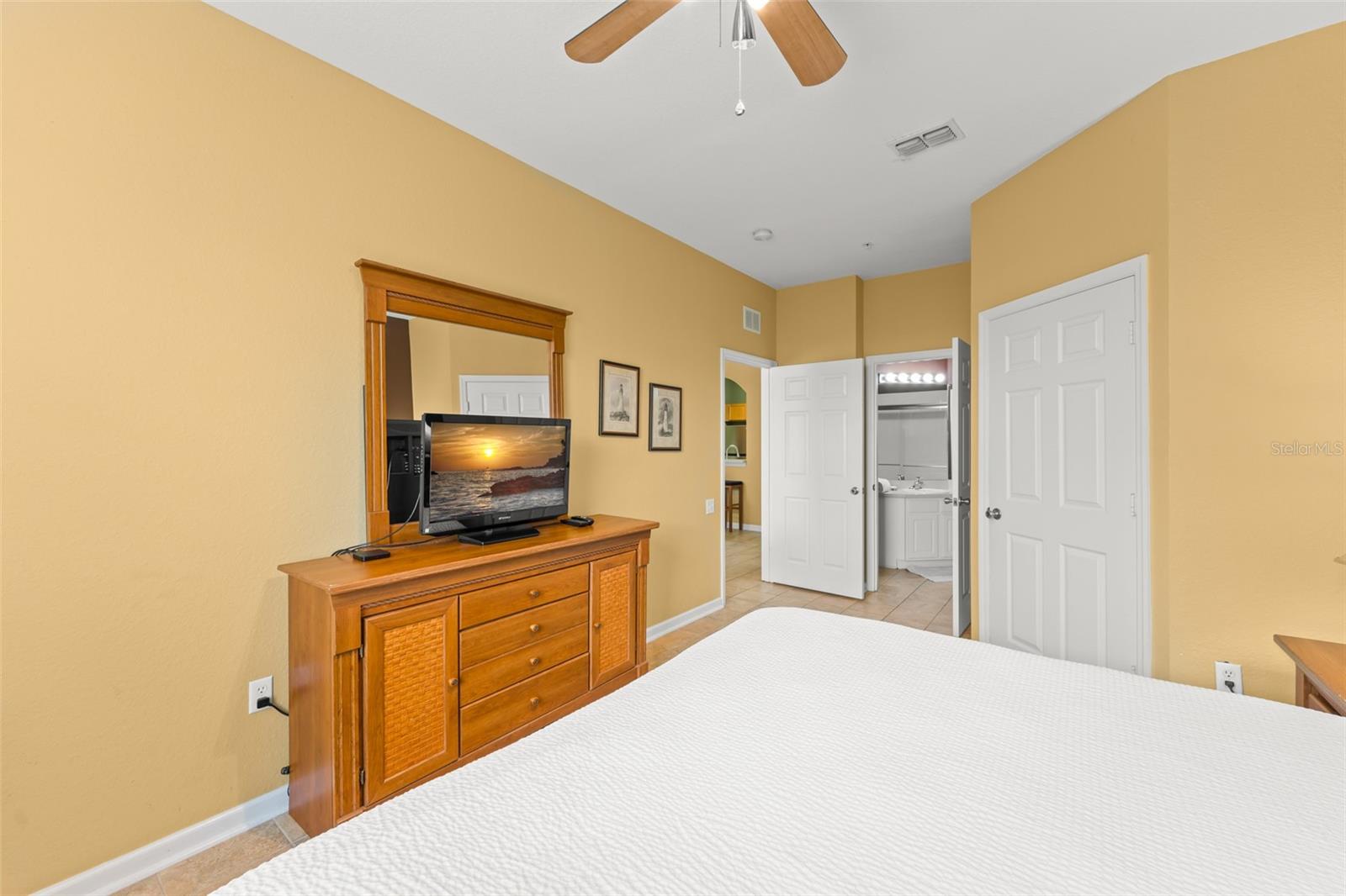 VENTURA AT WINDSOR HILLS CONDO PH 5 - Residential