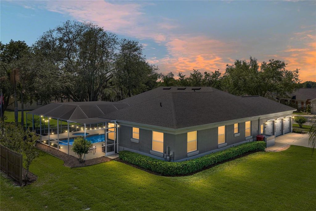 Photo of 3013 Sutton Woods Drive, Plant City, FL 33566 (MLS # TB8498524)