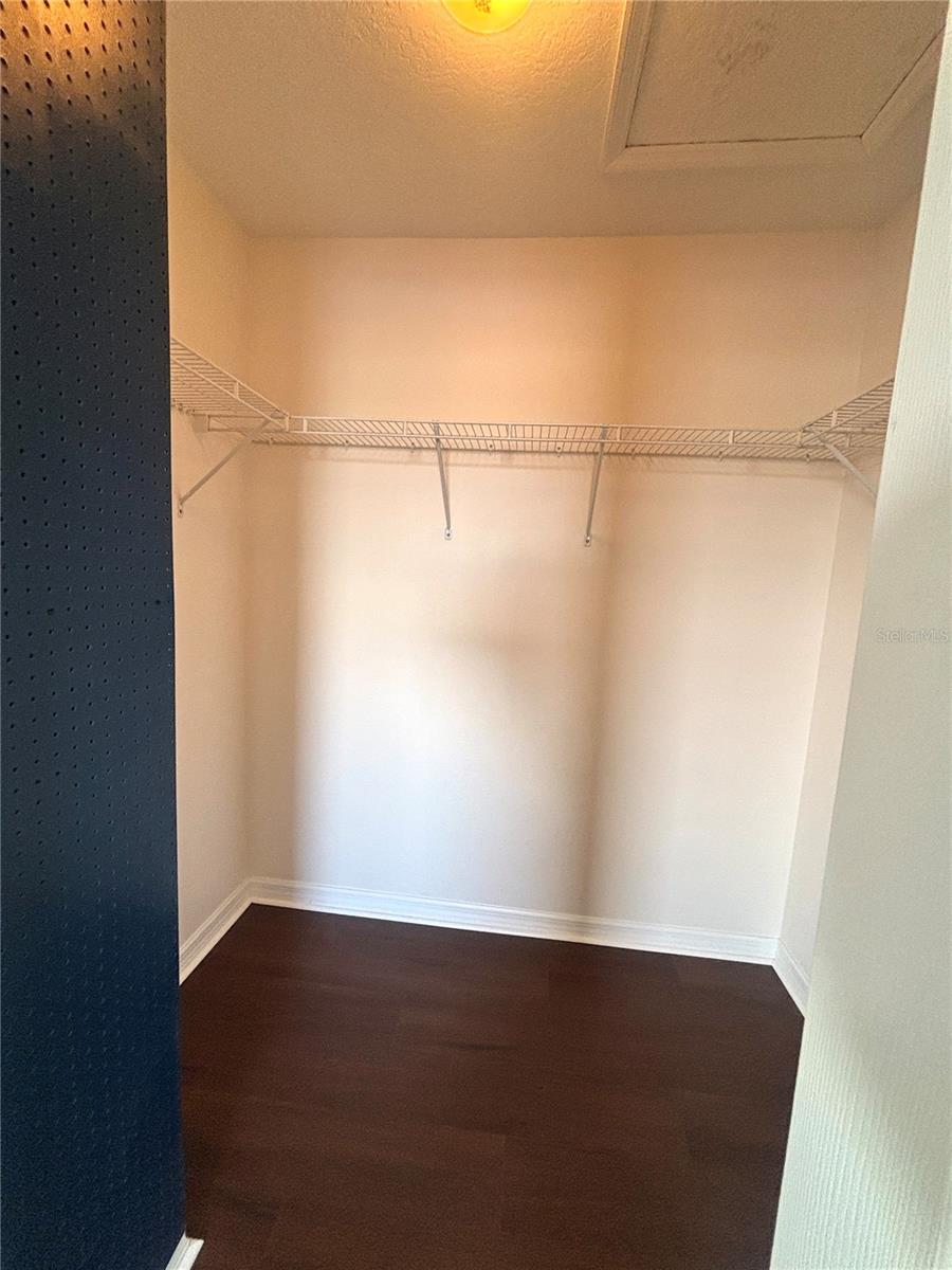 WENTWORTH - Residential Lease