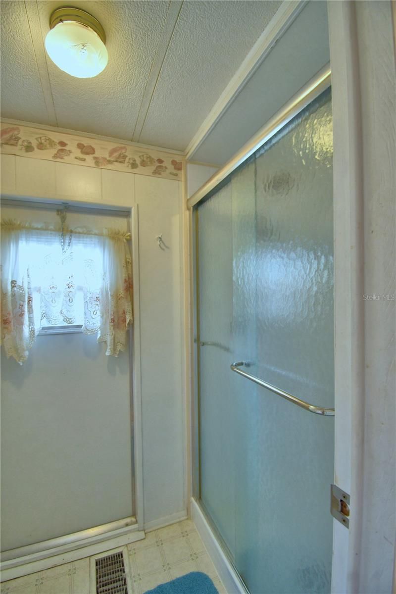 ARIANA SHORES MHP - Residential