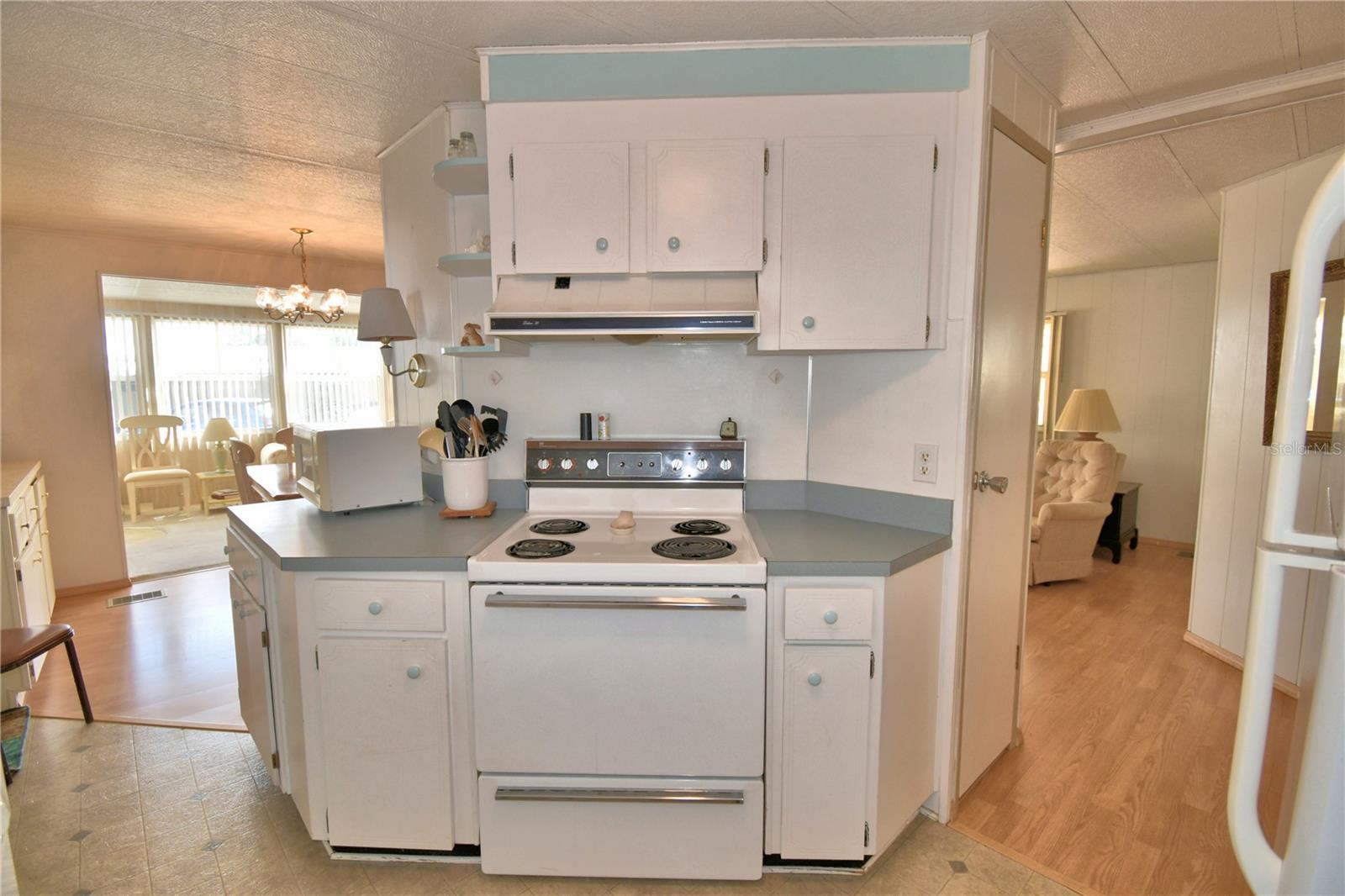 ARIANA SHORES MHP - Residential