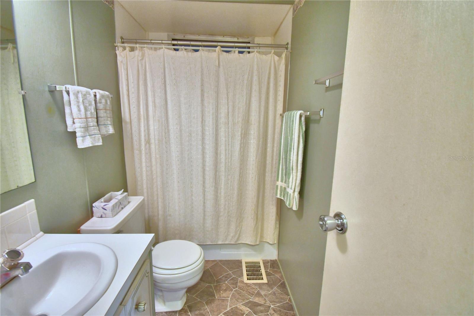 ARIANA SHORES MHP - Residential