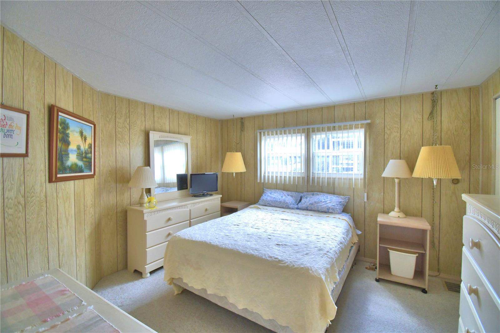 ARIANA SHORES MHP - Residential