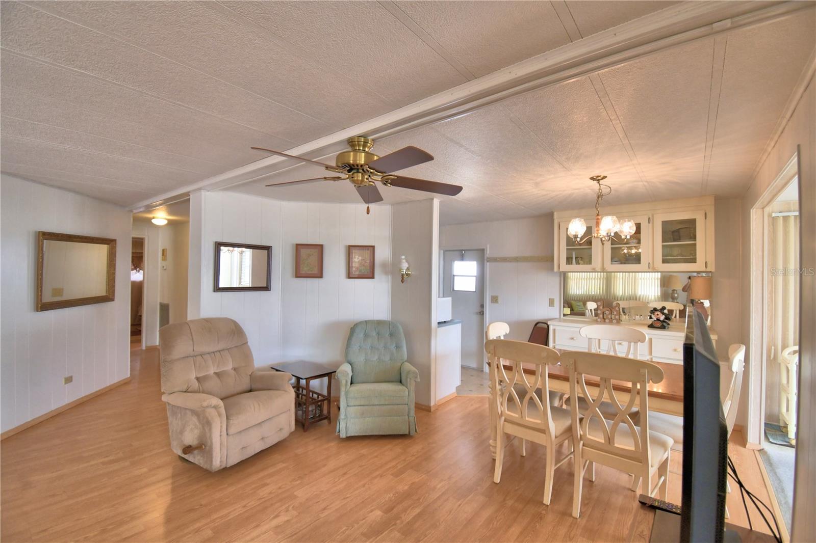 ARIANA SHORES MHP - Residential