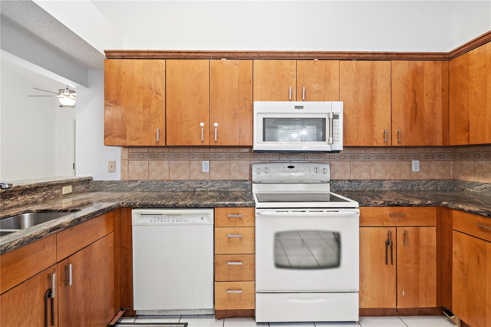 RIVIERA CLUB VILLAGE AT LONGWOOD RUN PH 02 - Residential