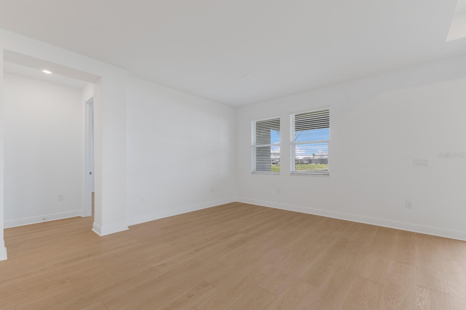 SWEETWATER - Residential Lease