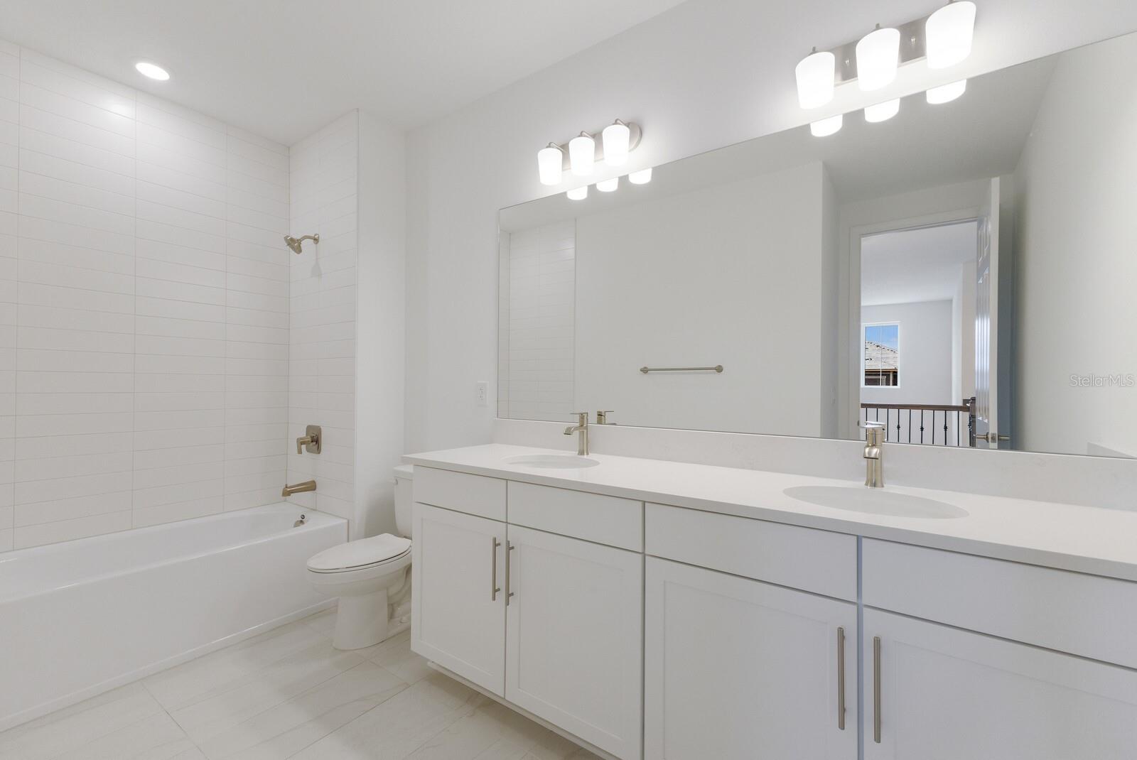 SWEETWATER - Residential Lease