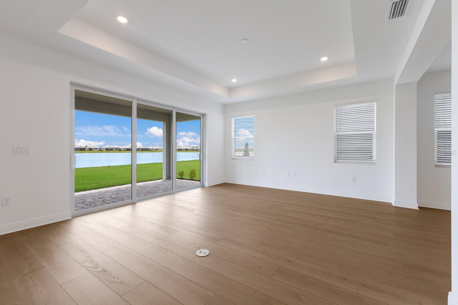 SWEETWATER - Residential Lease