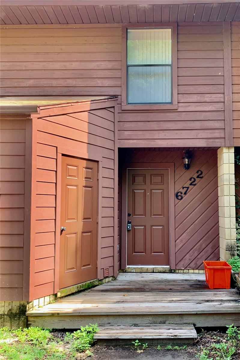 Well-maintained 1 bedroom, 1.5 bath loft style townhouse in Greenleaf! Centrally located off SW Tower Road, within walking distance to Veteran's Memorial Park, and close proximity to Newberry Road, Archer Road, I75, shopping, dining, and entertainment. This unit boasts over 900 sq. ft. - featuring an open kitchen with an abundance of cabinet space and a breakfast bar that opens up to the living area. The spacious living area features tons of natural light and sliding glass doors that lead out onto a brand new deck with popular Trex decking, and a shared backyard. There is a laundry room off of the entry with a half bath, washer/dryer, & cabinets with storage. Make your way up the stairs to the loft style master suite with newer luxury vinyl planking, two closets, a coat closet and a linen closet as well as a spacious master bathroom, and a balcony with new Trex decking. Upgrades include fresh paint throughout, luxury vinyl planking, and popular Trex decking. There is also an exterior utility room for more storage. Only 10 minutes to Celebration Pointe, Butler Plaza, and The Oaks Mall! Bus routes nearby to UF and Santa Fe. Yard care is included with the rent. You don't want to miss this one! No pets! Call for more information and to schedule a showing!
$60.00 Application Fee per adult
$60.00 Guarantor Fee (if Applicable)
$250.00 Leasing Fee (Due at Time of Lease Signing)