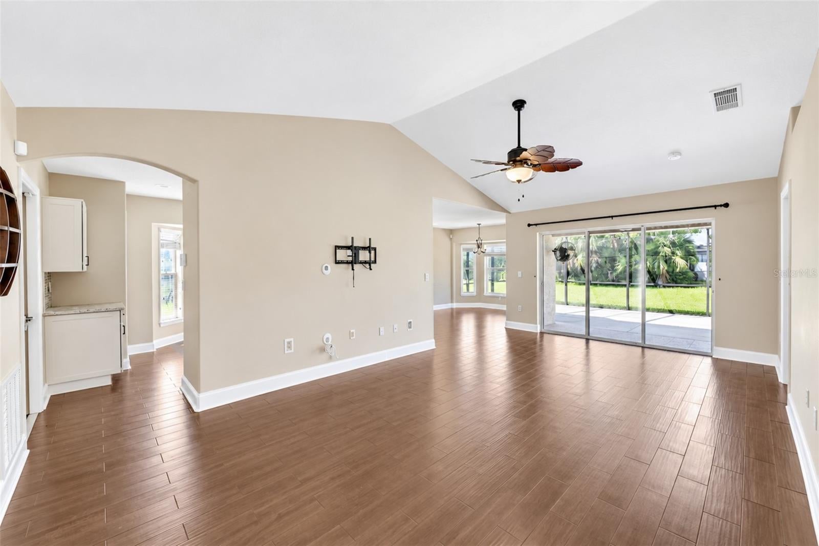 3623 E 62ND AVENUE, BRADENTON, FL, 34203 4 3623 E 62ND AVENUE