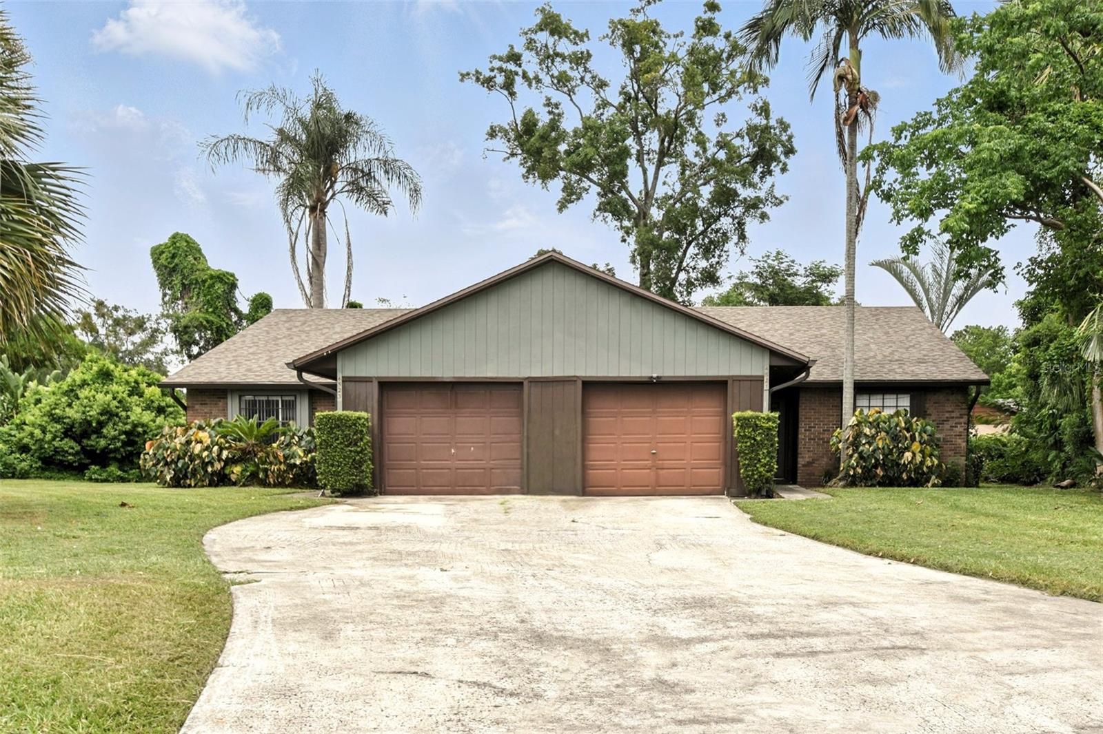 Come view this 2 bed/2 bath ½ duplex with a 1-car garage, within minutes of several restaurants, shopping, parks, Downtown Orlando, College Park, and Winter Park. Inside, you'll find a spacious floor plan with plenty of natural light. This charming home features tile flooring throughout, an eat-in kitchen with a barstool countertop for casual dining, and an open-plan living area that flows seamlessly to a sliding door leading to the covered patio. The master bedroom is generously sized, and the second bedroom also opens to the covered patio via its own sliding glass door. Yard service is included, and you can enjoy the huge yard, perfect for outdoor gatherings and soaking up Florida's sunshine! Available now. $95 non-refundable application fee per applicant. Pets OK with $350 deposit ($150 refundable). Qualifications: Income 3X rent, credit score of 700 plus, and background checks. Equal Opportunity Housing.