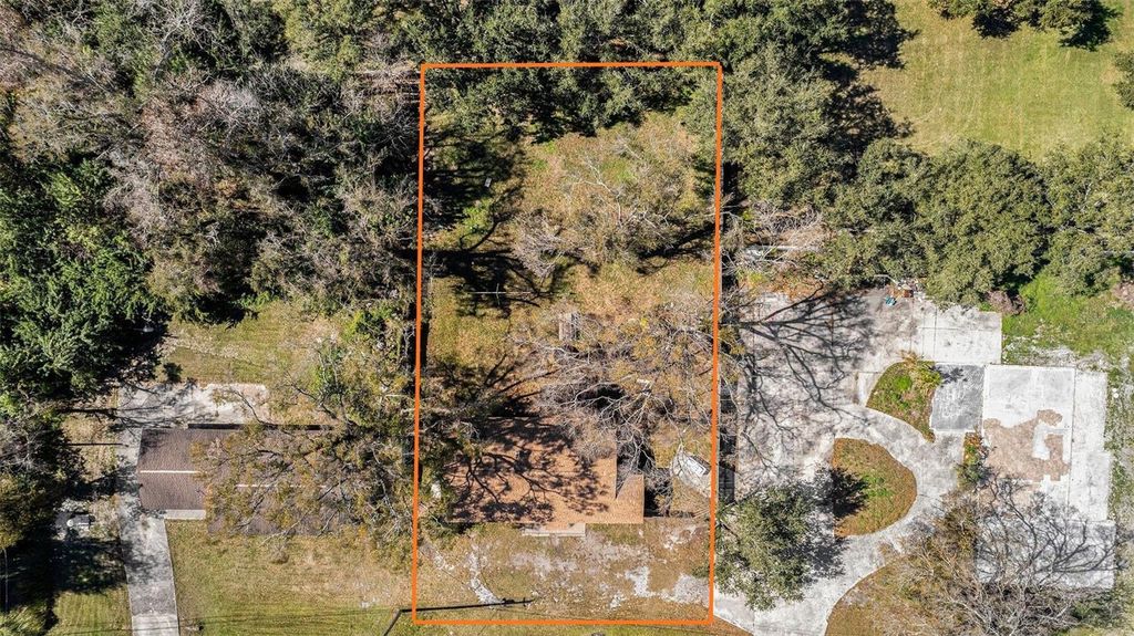 Photo of 5016 Garden Lane, Tampa, FL 33610 (MLS # TB8470150)