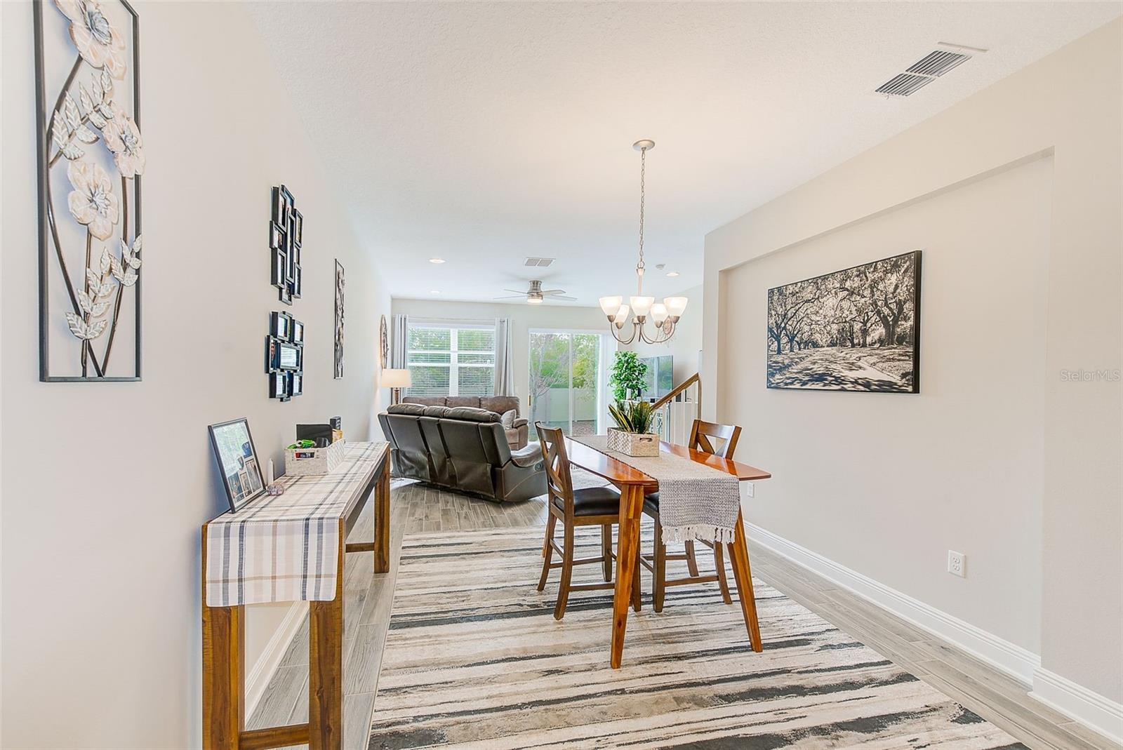TOWNS AT BELLEAIR GROVE - Residential