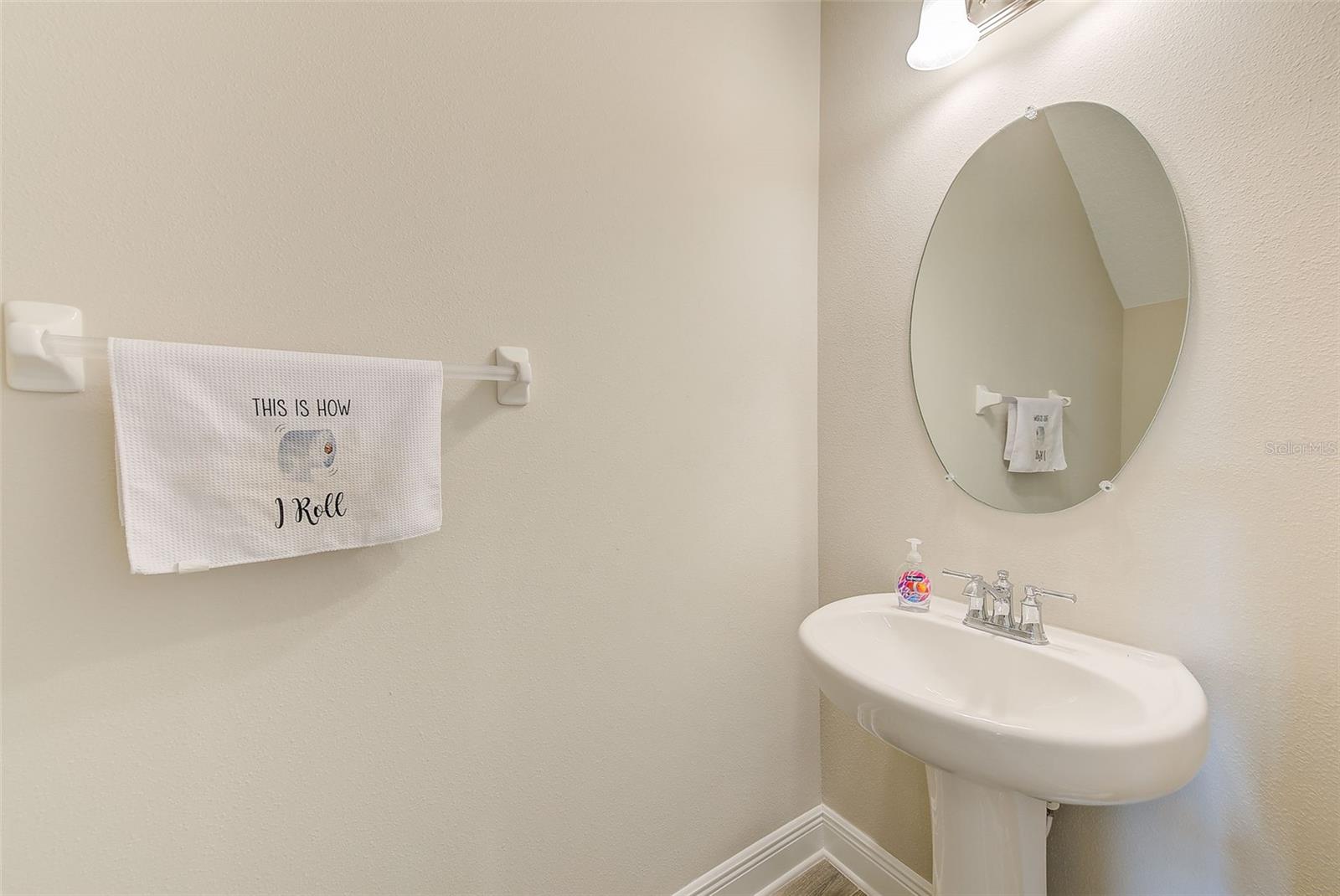 TOWNS AT BELLEAIR GROVE - Residential