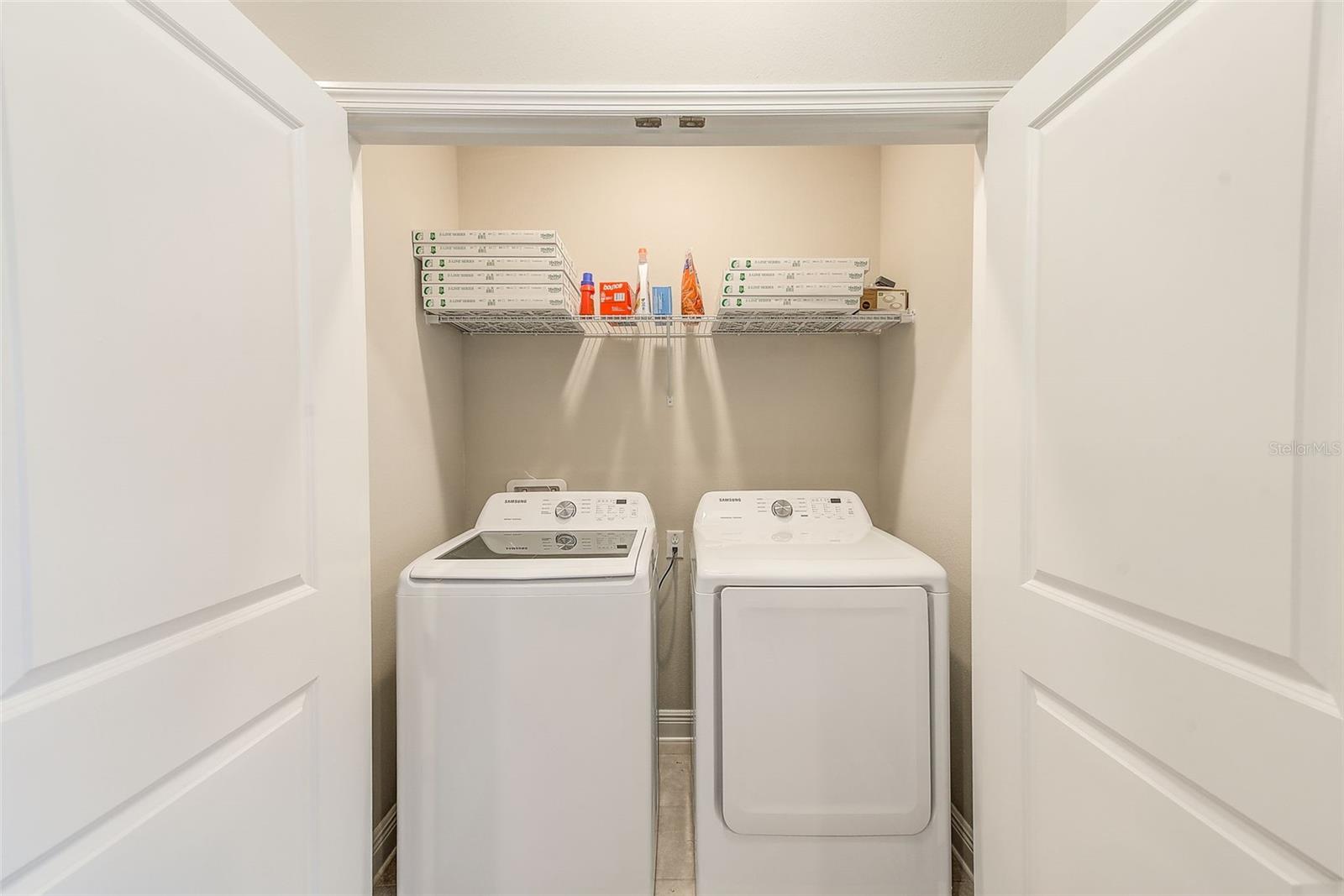 TOWNS AT BELLEAIR GROVE - Residential