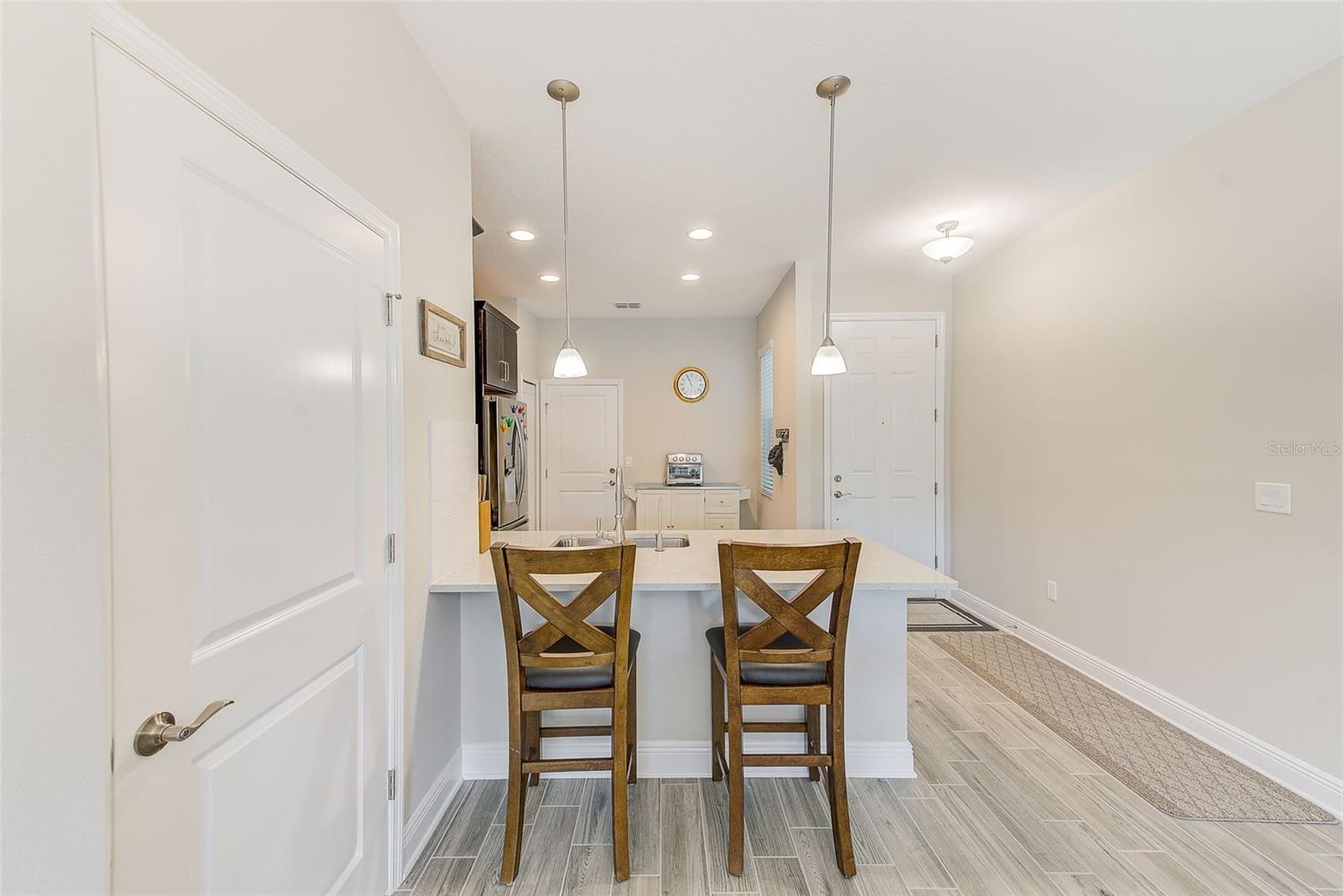 TOWNS AT BELLEAIR GROVE - Residential