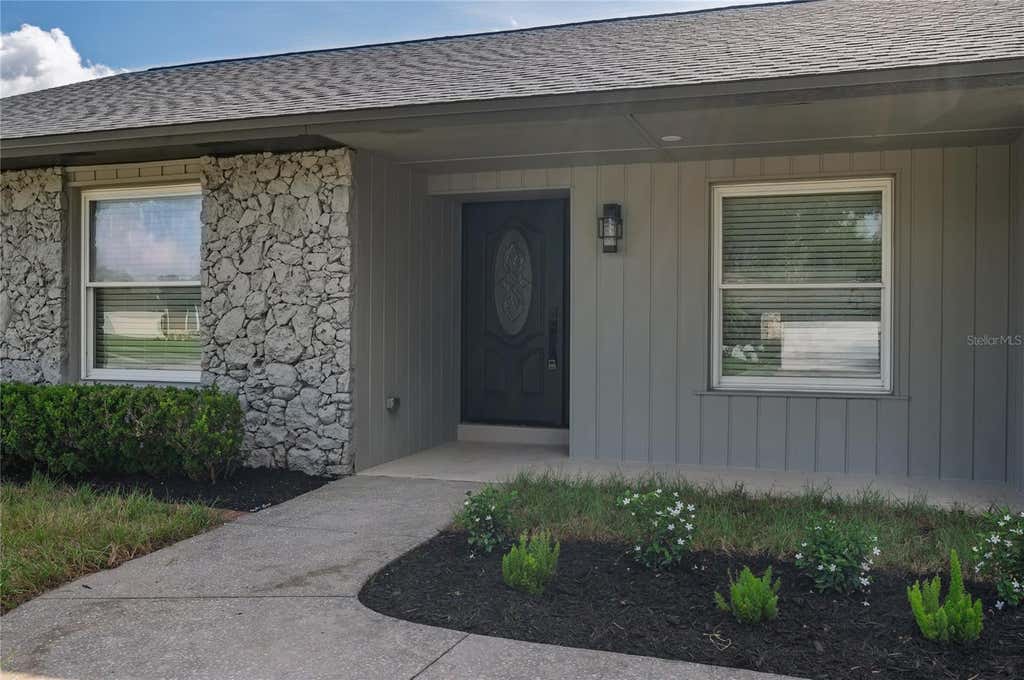 Photo of 5112 Jeannine Court, Orlando, FL 32807 (MLS # O6433290)