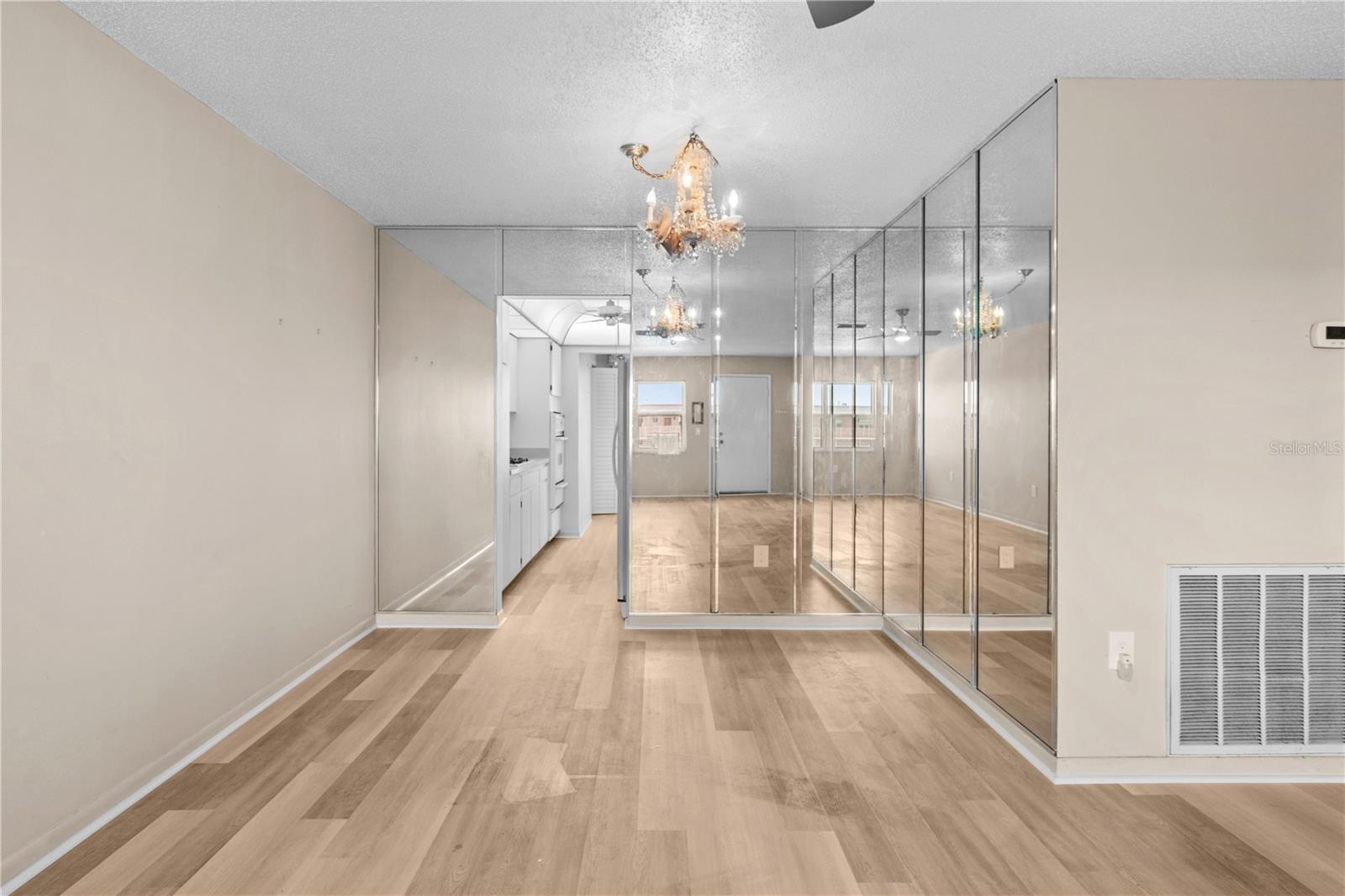 FIVE TOWNS OF ST PETE - Residential