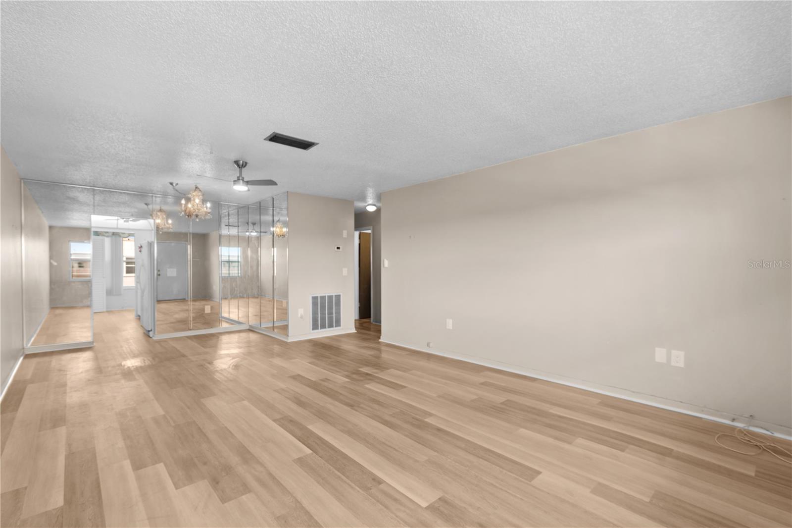 FIVE TOWNS OF ST PETE - Residential