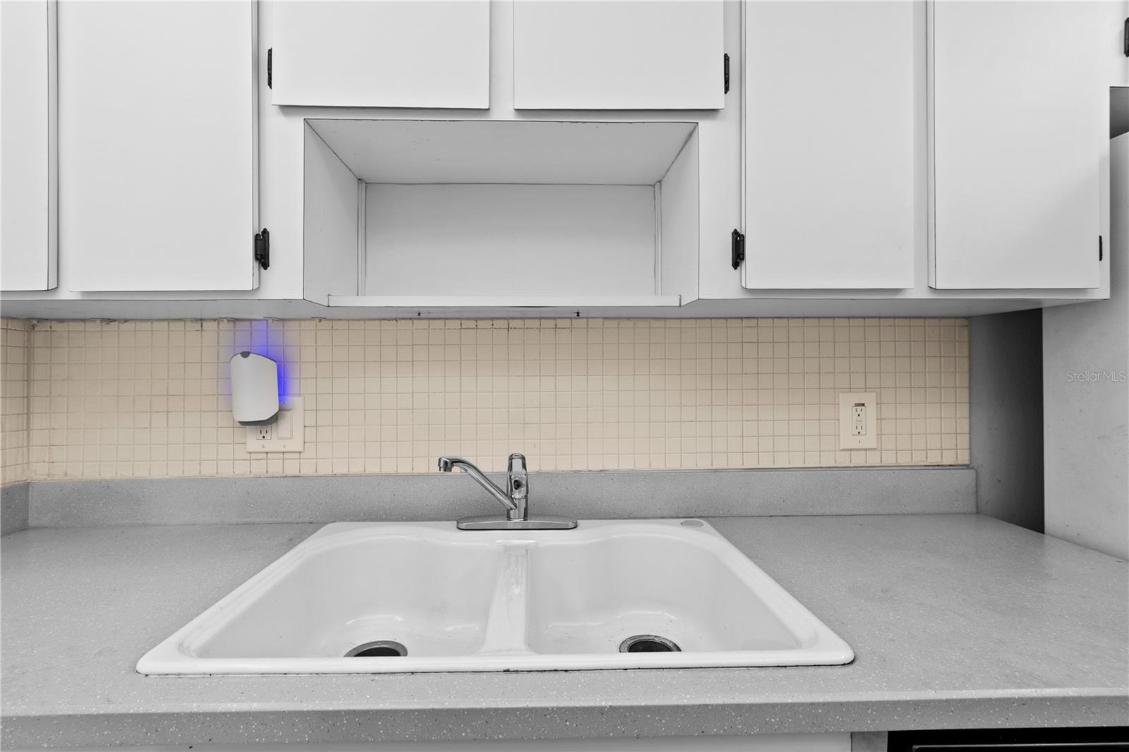 FIVE TOWNS OF ST PETE - Residential